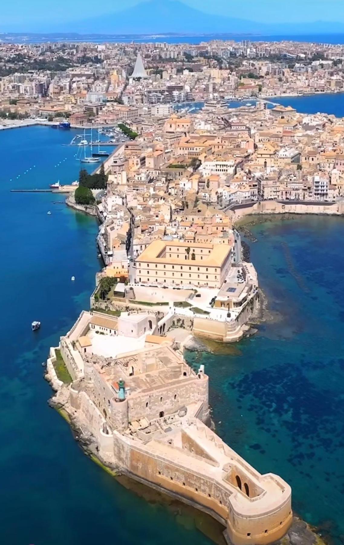 Апартаменты La Perla Sul Cortile Сиракузы Экстерьер фото